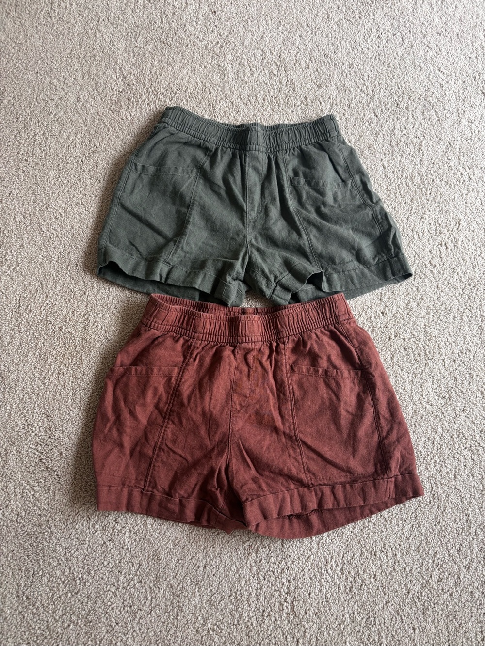 Old Navy Women's Drawstring Elastic Waist Shorts in Olive and Rust